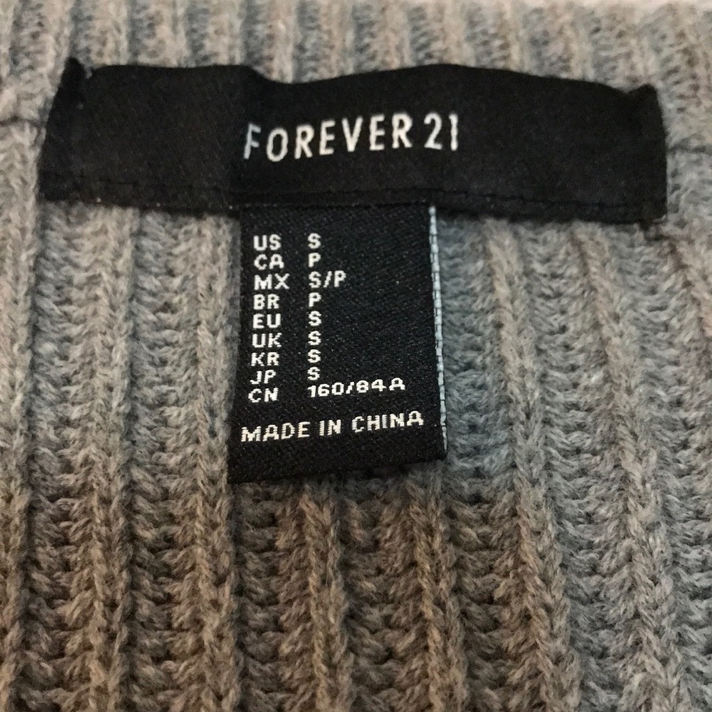 Forever 21 Sweater - Picture 3 of 3